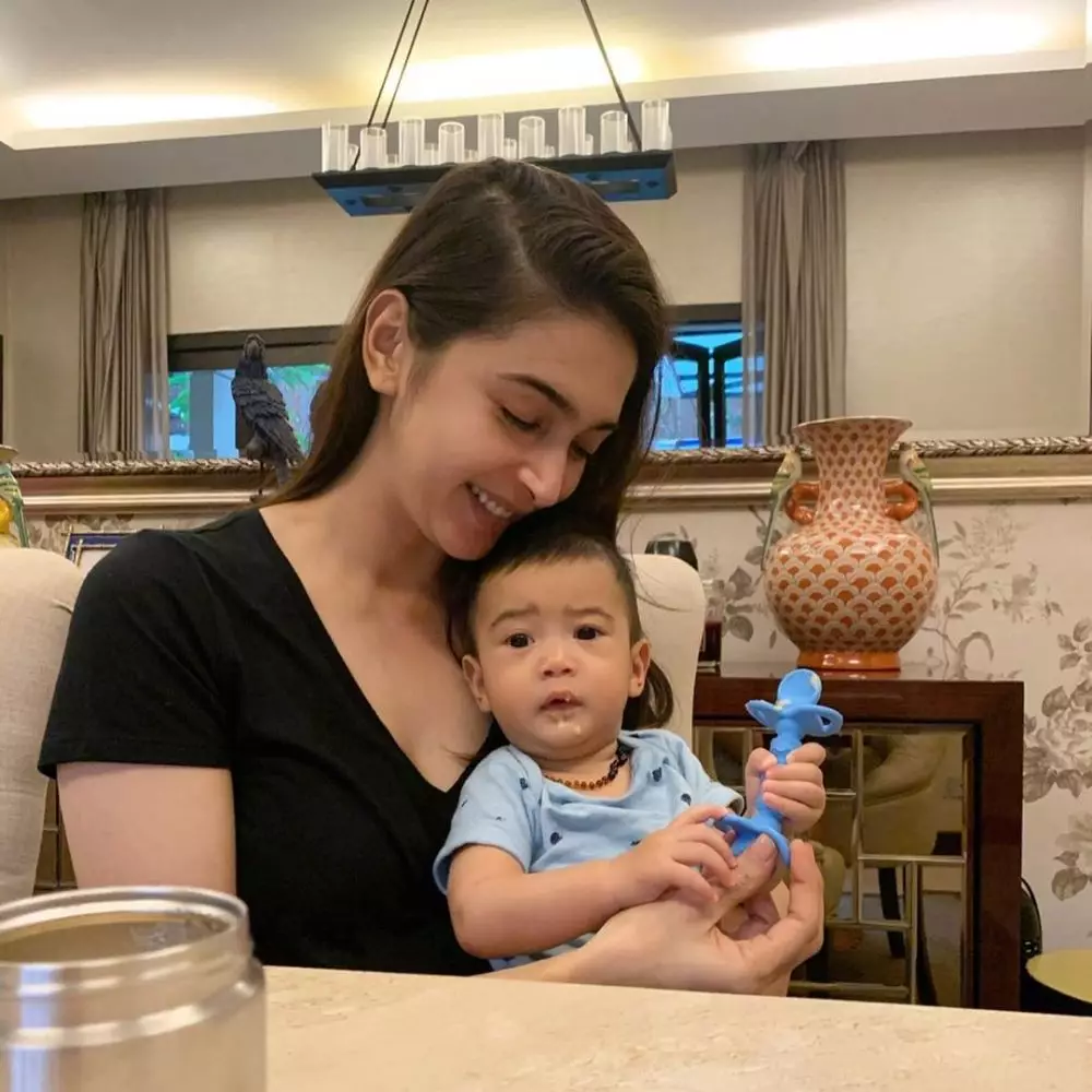 finalis gadis sampul kini jadi ibu rumah tangga © berbagai sumber