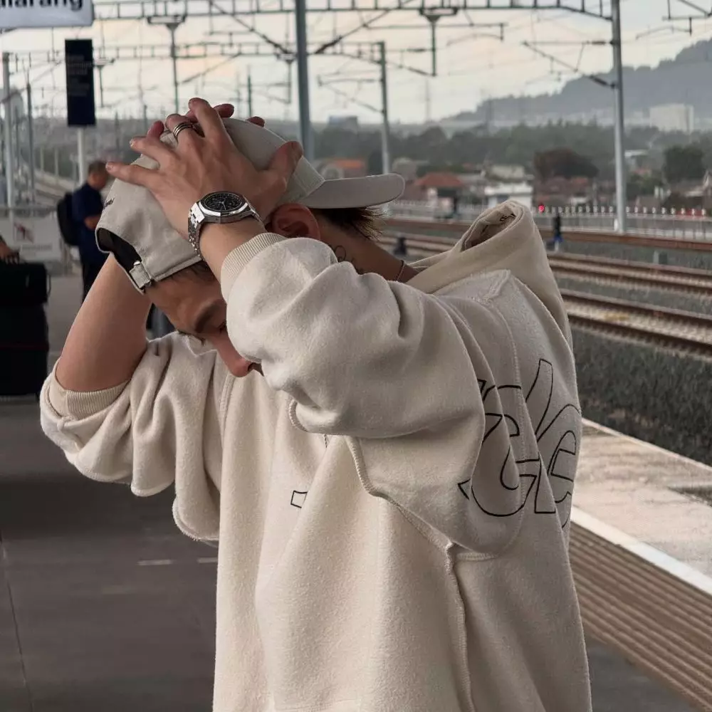 7 Poin klarifikasi terbaru DJ Panda, singgung kebenaran sengaja parodikan kehamilan Erika Carlina © 2025 brilio.net 7 Poin klarifikasi terbaru DJ Panda, singgung kebenaran sengaja parodikan kehamilan Erika Carlina © 2025 brilio.net