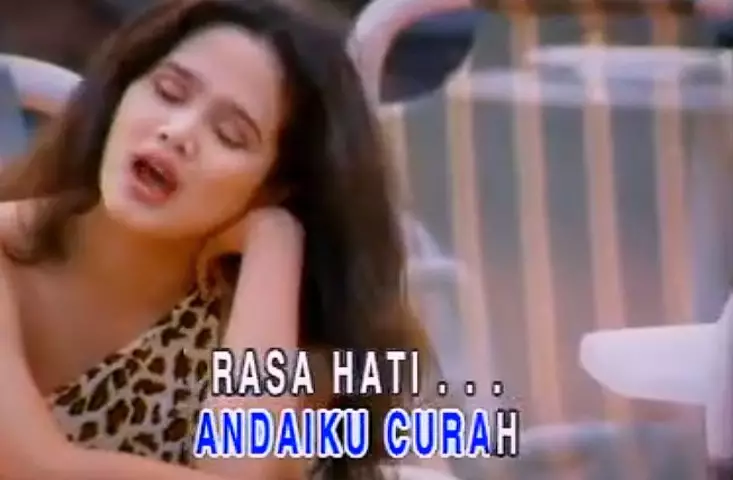 Mulan Jameela cover lagu Siti Nurhaliza © YouTube Mulan Jameela cover lagu Siti Nurhaliza © YouTube