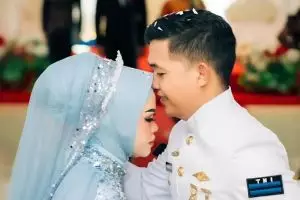 POV Jadi istri tentara hari ke-44, seragam loreng milik suami dicuci pakai mesin cuci