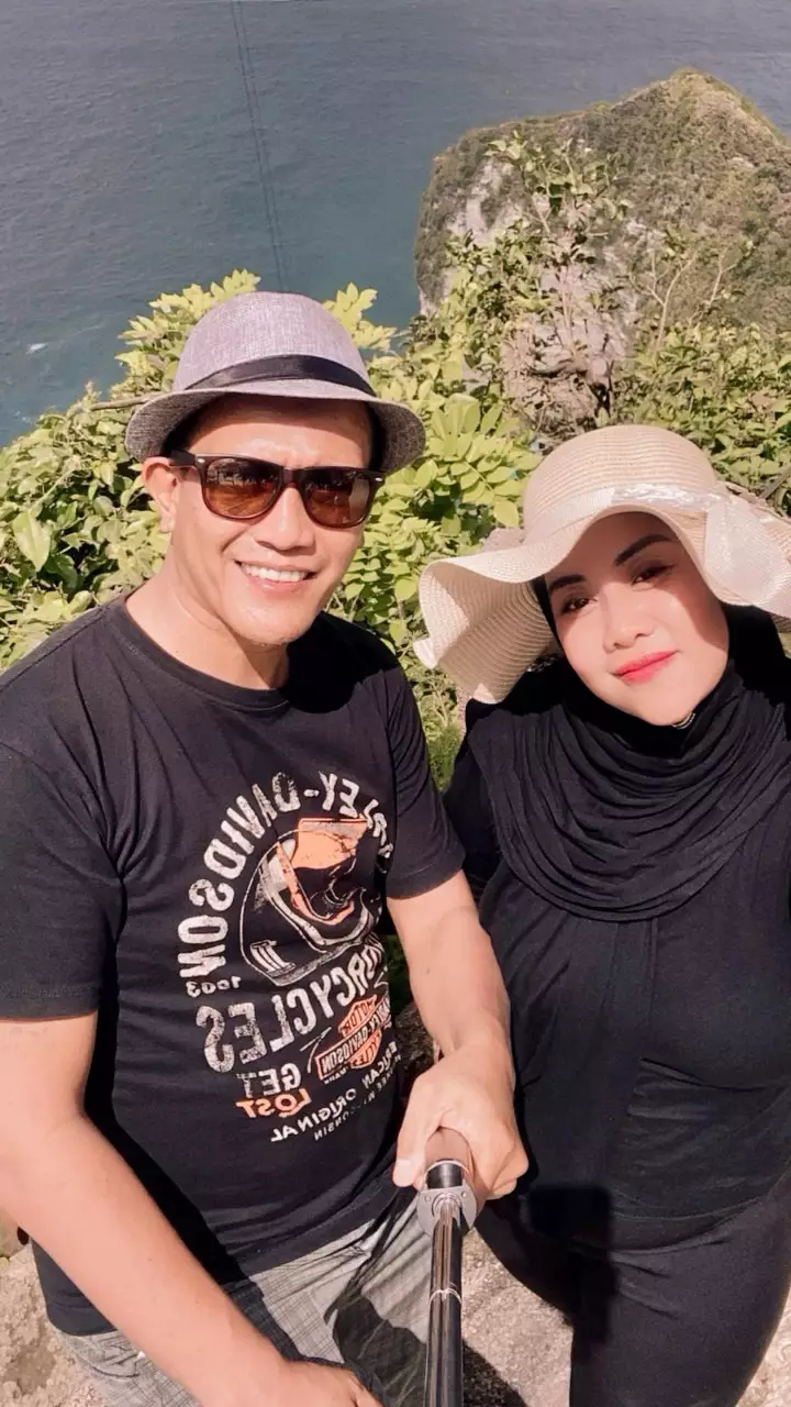 Potret Puput eks istri Doddy Sudrajat bareng suami baru © 2025 Instagram Potret Puput eks istri Doddy Sudrajat bareng suami baru © 2025 Instagram
