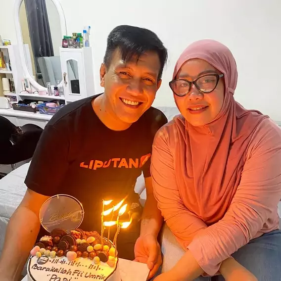 Sudah menikah lagi, ini 9 potret Puput eks istri Doddy Sudrajat pamer kemesraan bareng suami baru