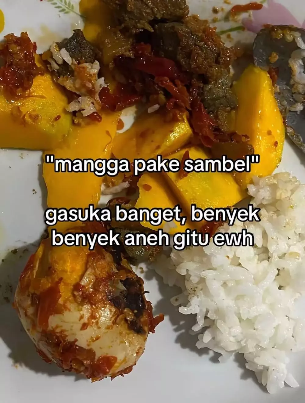 kombinasi makanan nyeleneh terbaru © 2025 Instagram