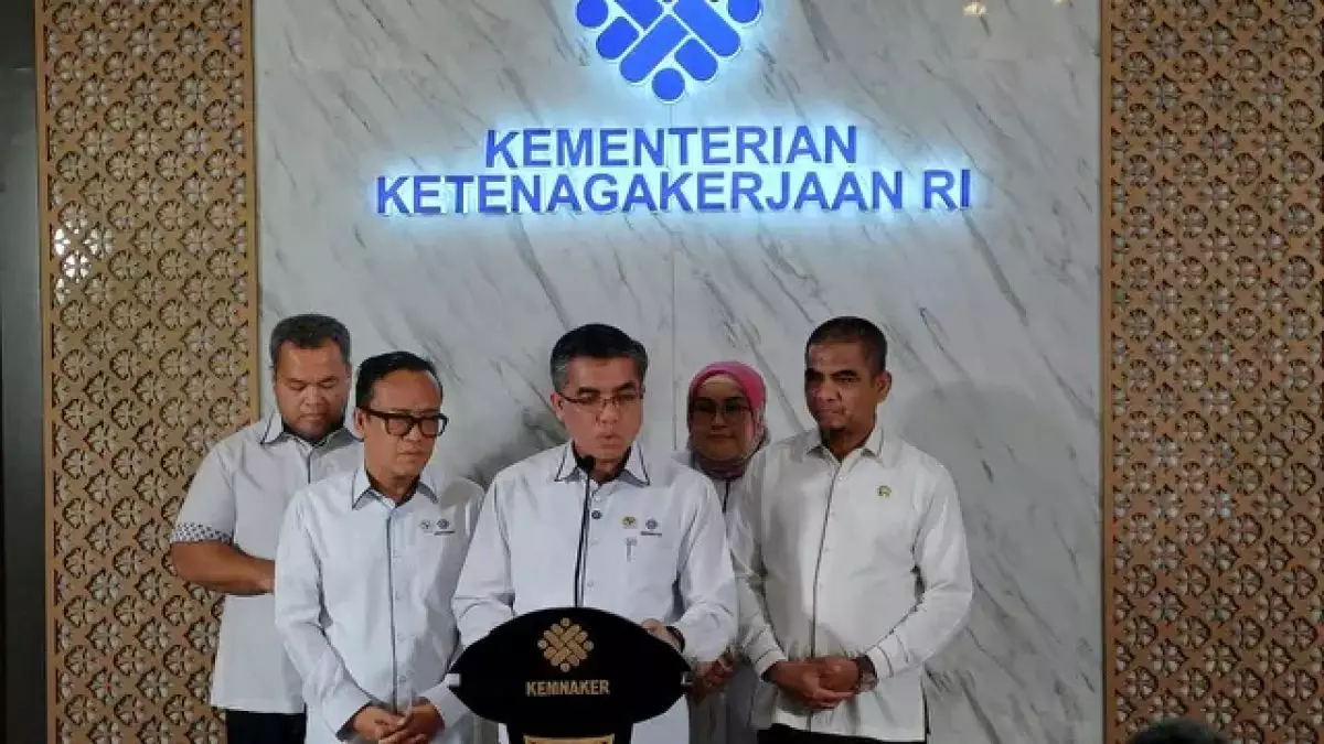 Menaker ungkap 42.385 orang kena PHK sepanjang 2025, melonjak 32 persen