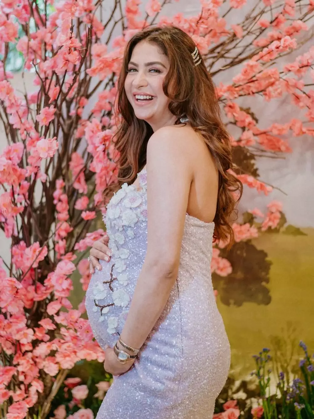 Malvika Raaj pemeran Poo adik Kajol hamil © 2025 Instagram Malvika Raaj pemeran Poo adik Kajol hamil © 2025 Instagram