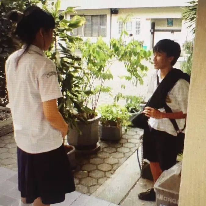Potret lawas suami penyanyi saat sekolah © berbagai sumber Potret lawas suami penyanyi saat sekolah © berbagai sumber