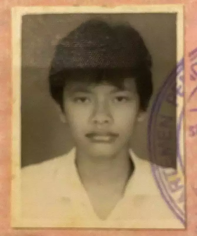 Potret lawas suami penyanyi saat sekolah © berbagai sumber Potret lawas suami penyanyi saat sekolah © berbagai sumber