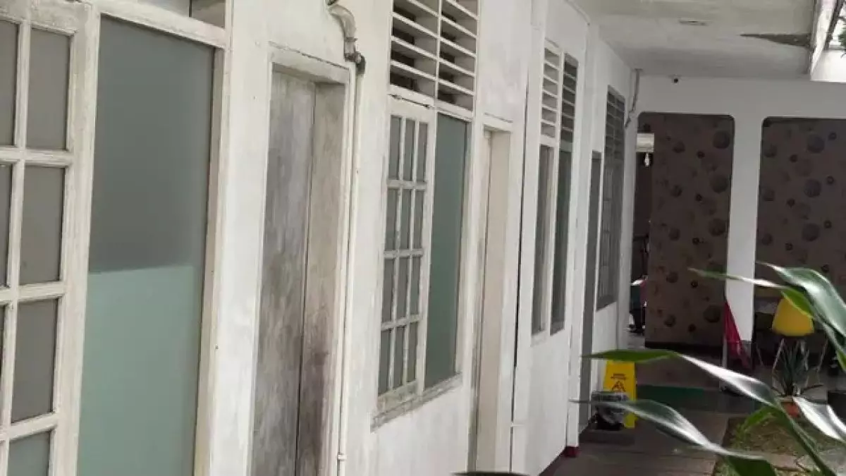 Fakta terbaru kasus kematian diplomat Kemlu, ponsel hilang dan naik rooftop