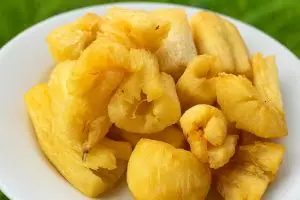 Trik singkong merekah tanpa digoreng dua kali, cuma modal es batu!