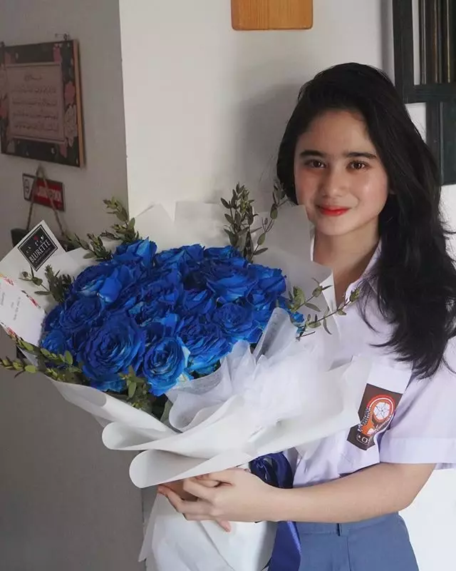 potret kelulusan seleb Berbagai sumber