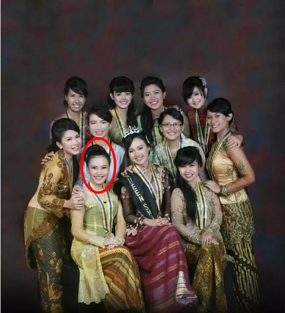 potret kelulusan seleb Berbagai sumber