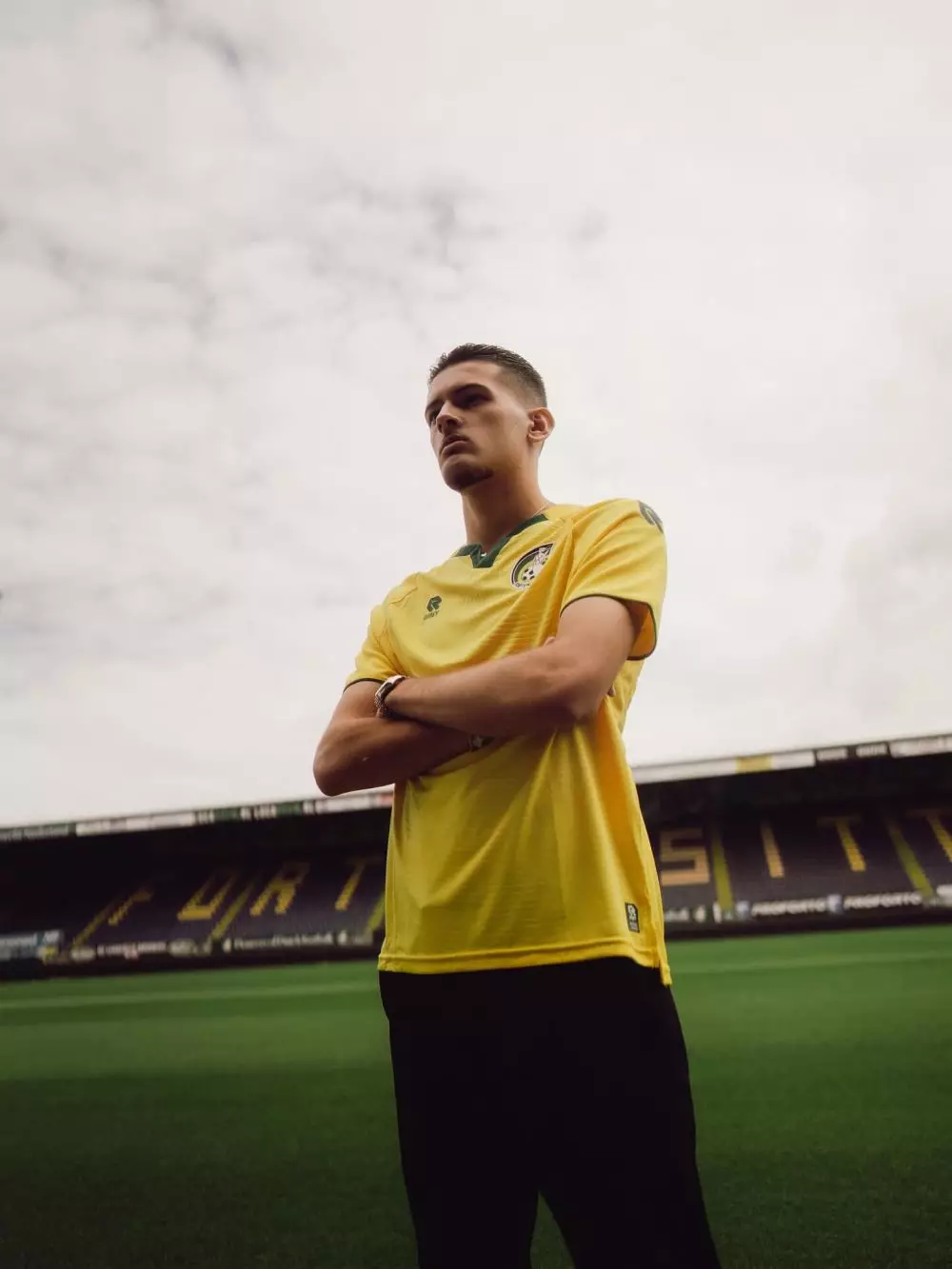 Jennifer Coppen dampingi Justin Hubner © Instagram