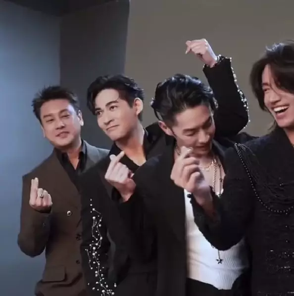 pemotretan terbaru anggota F4 Meteor Garden © TikTok