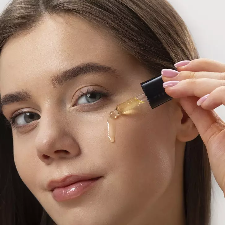 7 Essence dan serum terbaik untuk kulit sensitif saat cuaca ekstrem dan tak menentu