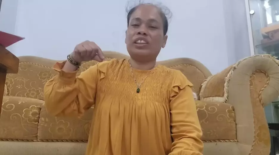 klarifikasi ibu tiri Farel Prayoga © YouTube klarifikasi ibu tiri Farel Prayoga © YouTube