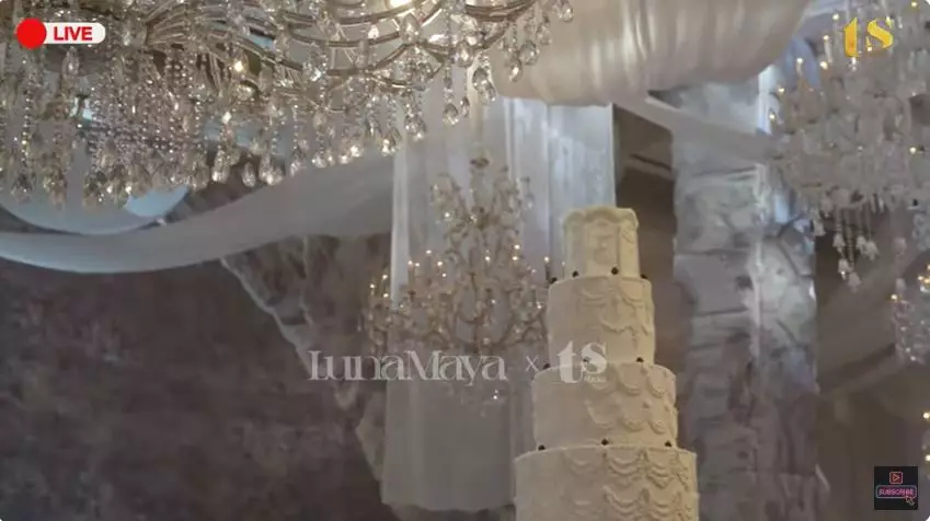 Potret dekorasi resepsi Luna Maya di Jakarta © 2025 YouTube