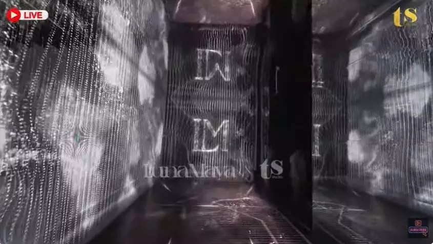 Potret dekorasi resepsi Luna Maya di Jakarta © 2025 YouTube