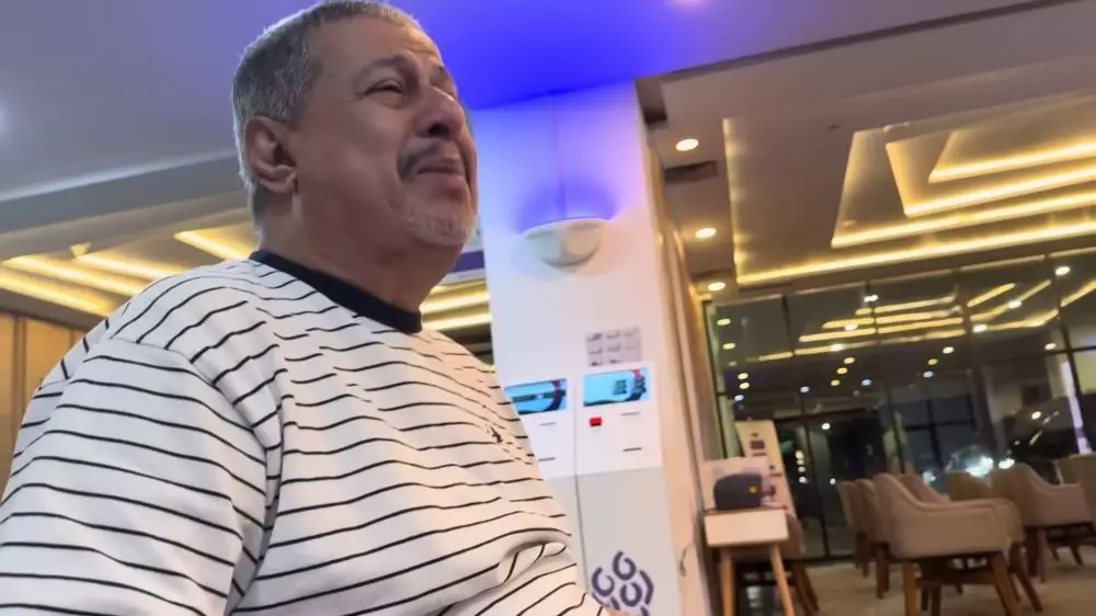 Reaksi Pak Muh Miskah melahirkan bikin haru © 2025 YouTube Reaksi Pak Muh Miskah melahirkan bikin haru © 2025 YouTube