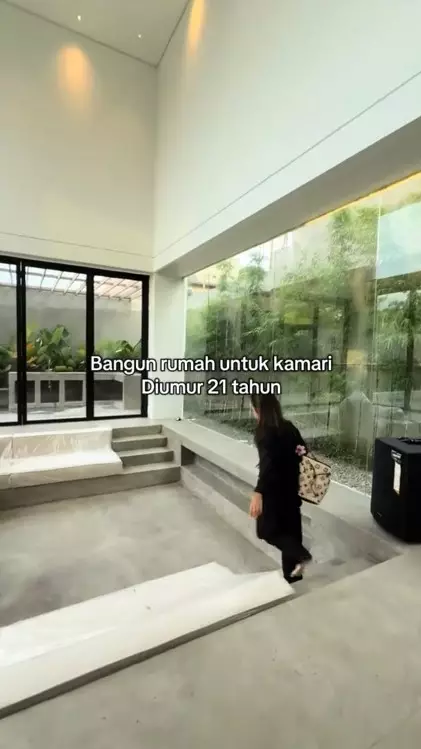 Jennifer Coppen pamer pencapaiannya © TikTok