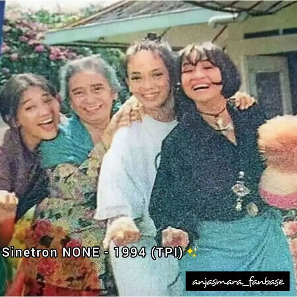 potret masa muda pemeran lidia di film warkop DKI © berbagai sumber potret masa muda pemeran lidia di film warkop DKI © berbagai sumber