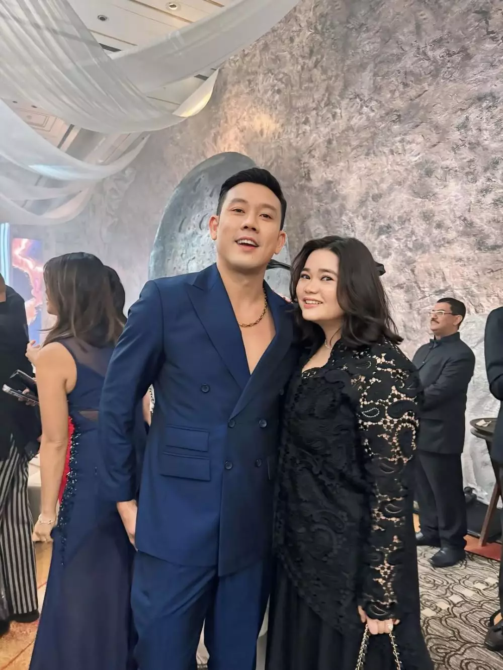 Denny Sumargo jenguk Erika Carlina © 2025 brilio.net