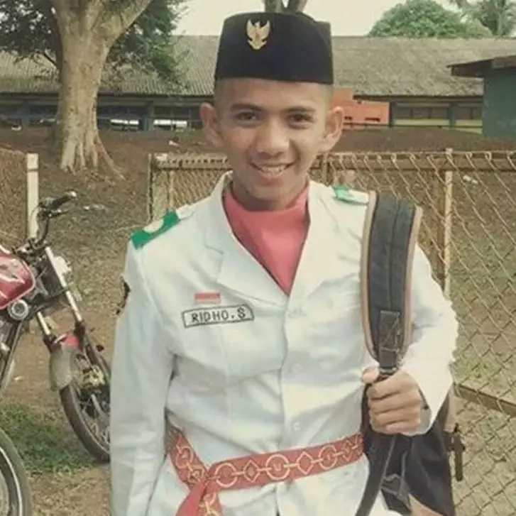 Tak cuma jago menghibur, potret lawas 7 seleb pria saat jadi Paskibra ini bikin bangga, sosoknya gagah