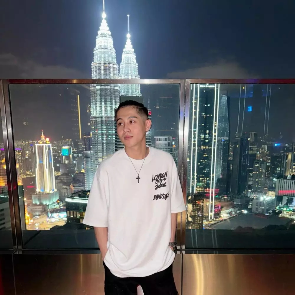 DJ Panda didampingi ayah sengaja jenguk Erika © Instagram