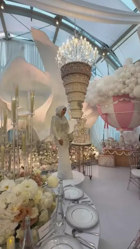 syukuran privat ultah Syahrini © Instagram syukuran privat ultah Syahrini © Instagram