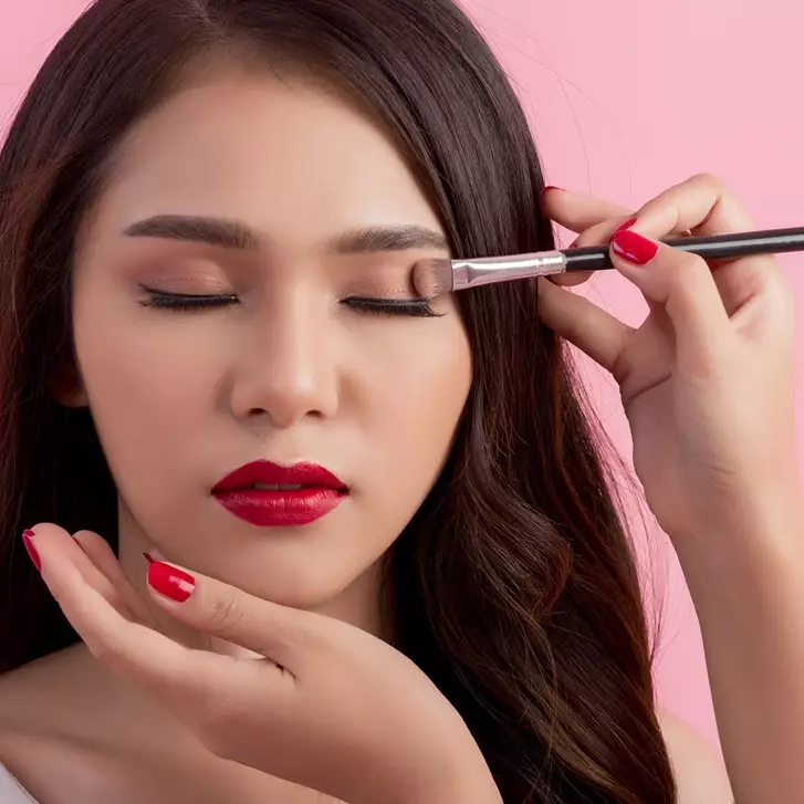 7 Makeup ini ampuh menyesuaikan pH dan minyak wajah sepanjang hari