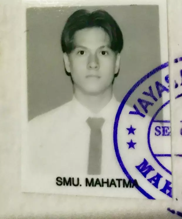 Potret lawas pesinetron saat SMA ini macho pol © 2024 brilio.net