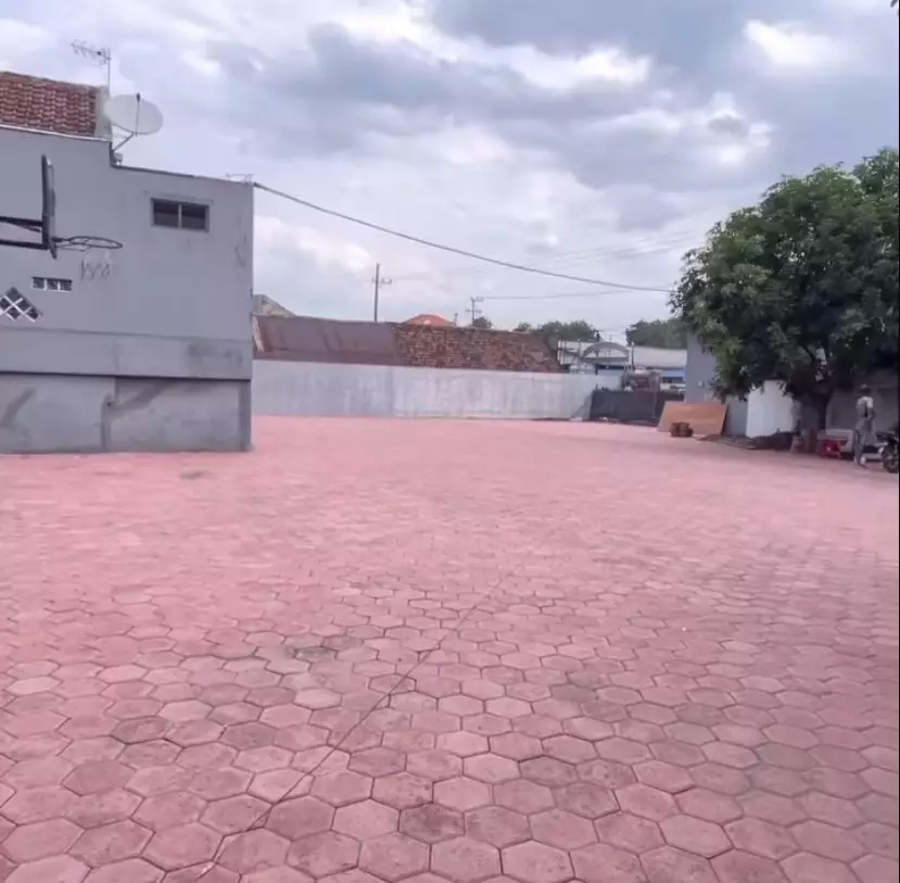 rumah inul di pasuruan mewah banget © berbagai sumber rumah inul di pasuruan mewah banget © berbagai sumber