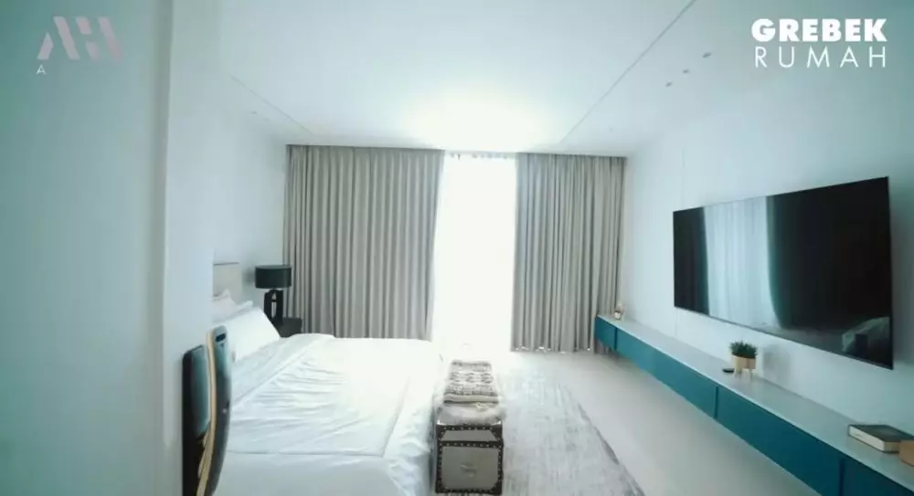 potret kamar Aura Kasih ada rak buku berbentuk pohon YouTube potret kamar Aura Kasih ada rak buku berbentuk pohon YouTube