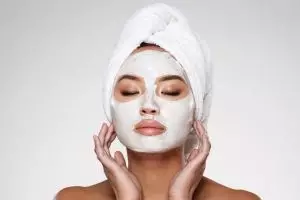 Hasilnya bak dibotox, wanita ini bagikan cara basmi kerutan pakai masker alami dari 3 bahan dapur