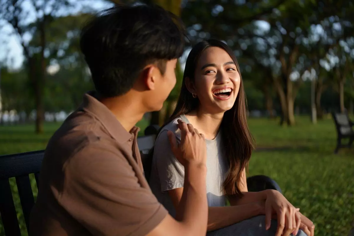 Dijamin nggak garing, ini 100 gombalan kocak 2025 buat PDKT anti mainstream