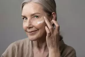10 Krim malam mengurangi kerutan dengan hyaluronic acid dan ceramide, cocok untuk kulit kering