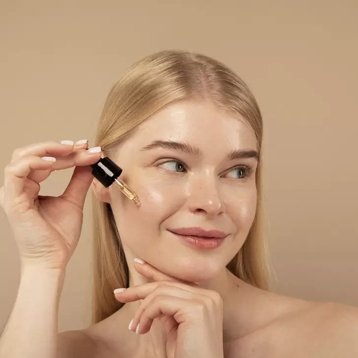 10 Serum dan krim pengencang wajah, ampuh sesuai jenis kulit harganya di bawah Rp200.000
