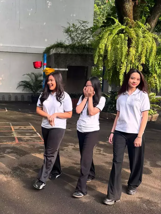 Beranjak remaja di usia 14 tahun, ini 5 potret cantiknya Kana Sybilla anak Zaskia Adya Mecca © 2025 brilio.net Beranjak remaja di usia 14 tahun, ini 5 potret cantiknya Kana Sybilla anak Zaskia Adya Mecca © 2025 brilio.net