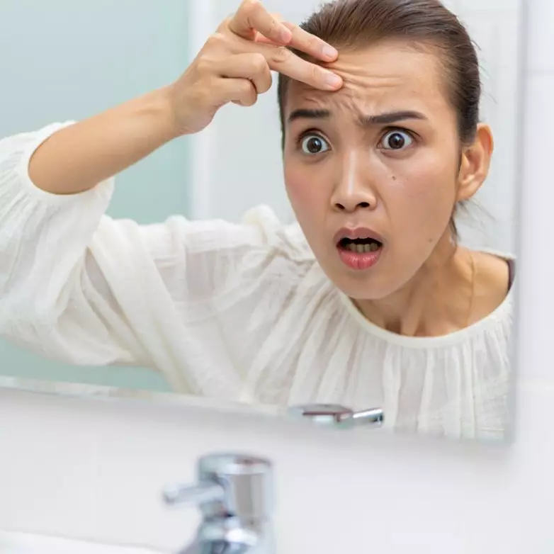 Tanpa disadari, ternyata 6 kesalahan skincare ini bikin keriput muncul lebih cepat