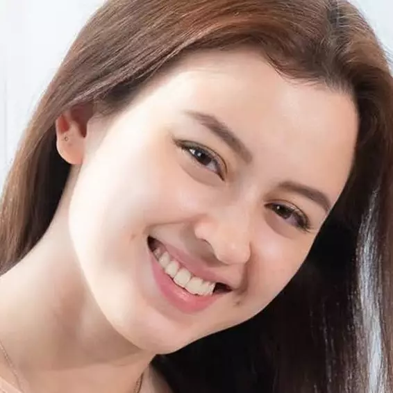 Cantik natural tanpa makeup, pesona 11 aktris FTV tanpa pakai makeup, Adinda Azani disebut baby face