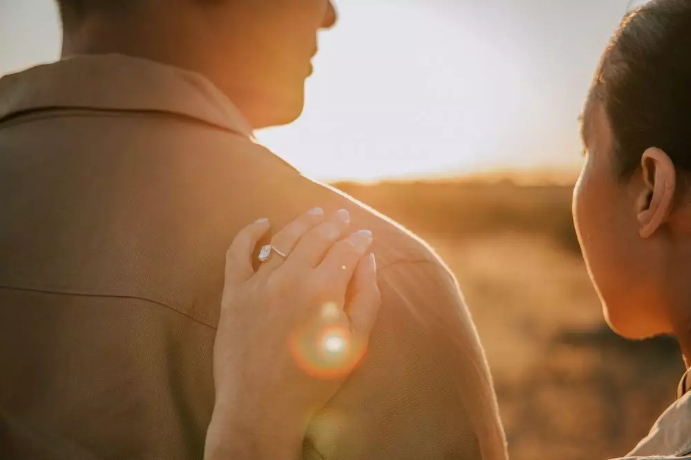 Darma Mangkuluhur anak Tommy Soeharto lamar kekasih © Instagram