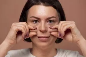 Wajah glowing dan kencang bukan lagi tantangan, ini trik ampuh basmi kerutan cuma pakai 1 ampas buah