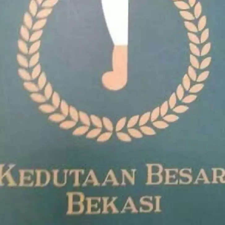 11 Meme kocak tentang Bekasi yang bikin senyum terus, kotanya boleh panas tapi humornya nyegerin hati