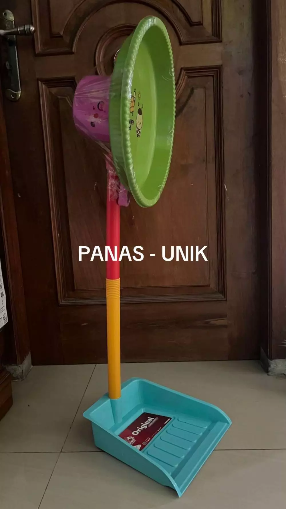 wanita spill hadiah bentuk kipas angin © TikTok wanita spill hadiah bentuk kipas angin © TikTok