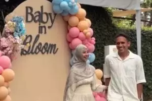 8 Potret gender reveal anak pertama Adiba Khanza dan Egy Maulana, Umi Pipik bakal punya cucu perempuan