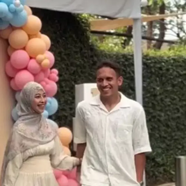 8 Potret gender reveal anak pertama Adiba Khanza dan Egy Maulana, Umi Pipik bakal punya cucu perempuan