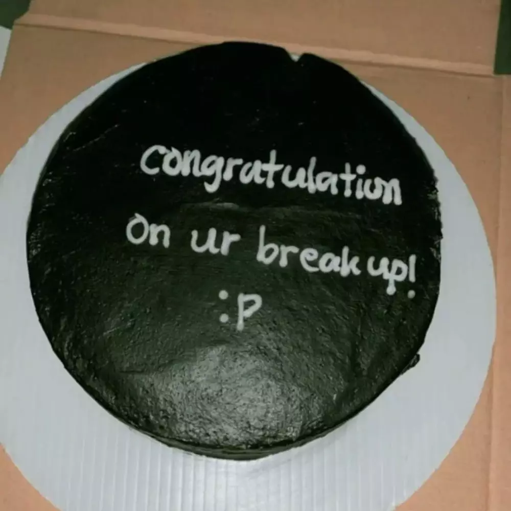 ucapan ultah lucu di kue © 2025 Instagram ucapan ultah lucu di kue © 2025 Instagram