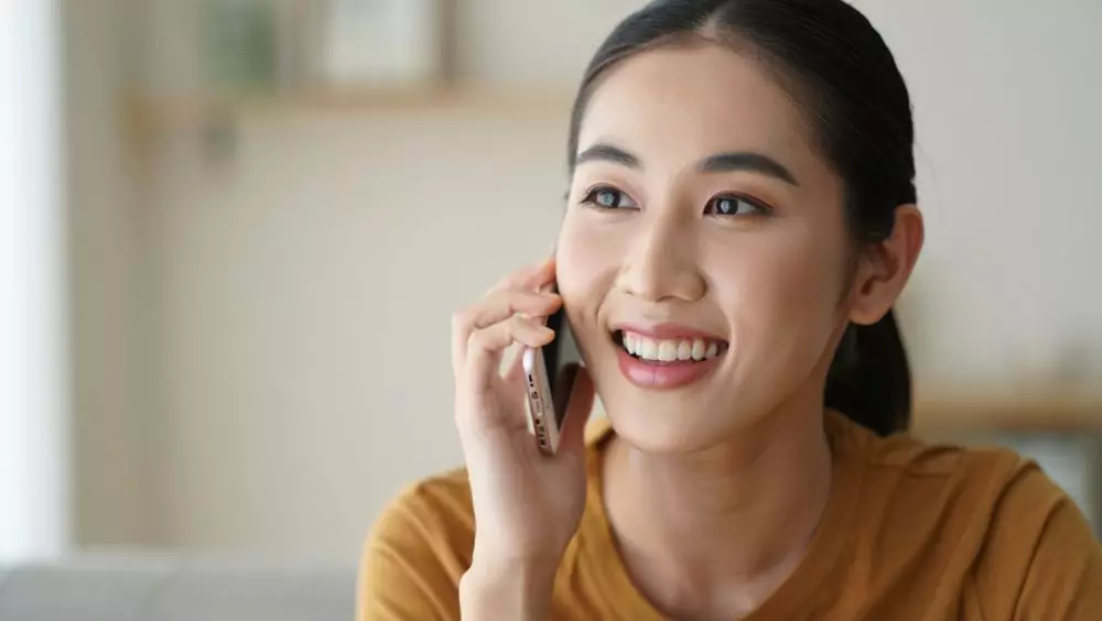 Kata-kata bucin singkat yang bikin doi auto kangen © 2025 brilio.net