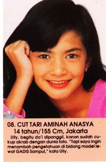 beda gaya Cut Tari Krisdayanti di cover majalah © Instagram