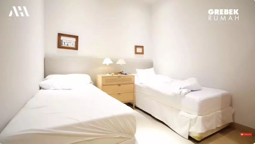 Rumah kontrakan Pinkan Mambo © 2025 YouTube Rumah kontrakan Pinkan Mambo © 2025 YouTube