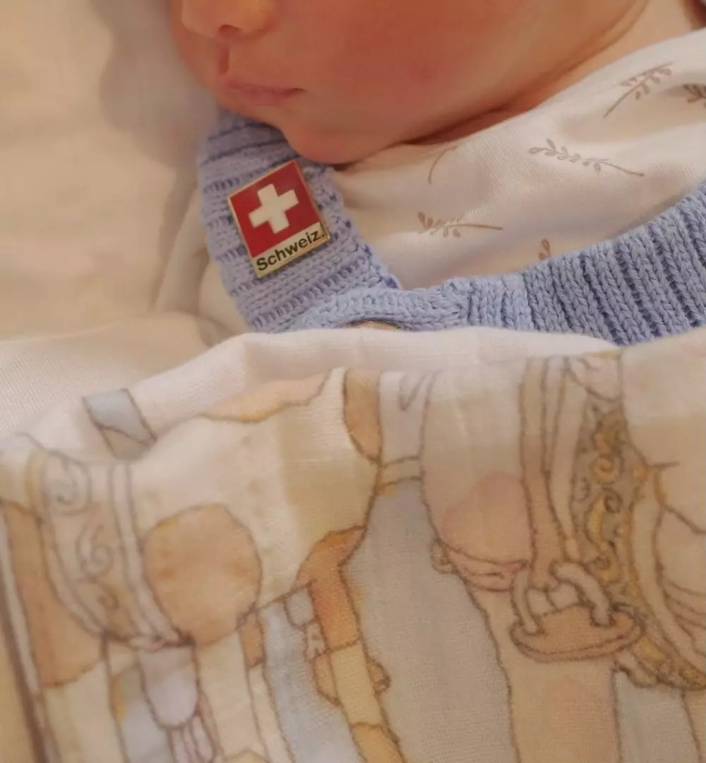 akikah anak pertama Anggika Bolsterli © Instagram